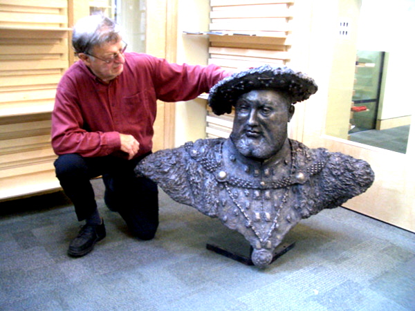 Martin Lorenz with Henry VIII Bust for Reading School
